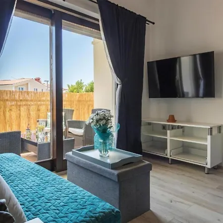 Apartment Modern And Bright With Terrace And Garden *